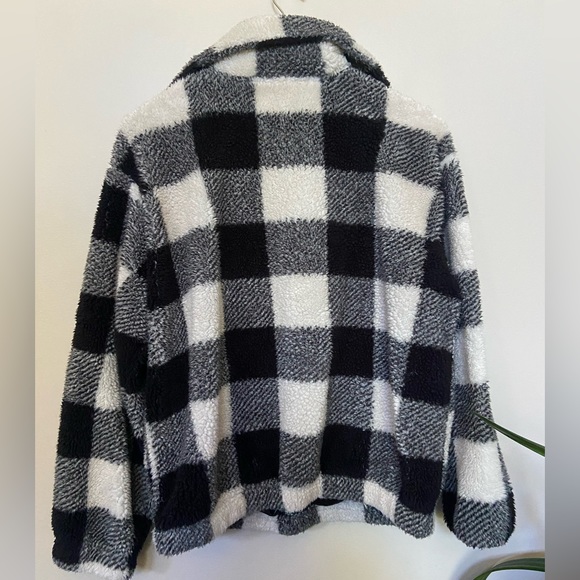 🌸 Ardene 🌸 thick sherpa sweater - Picture 3 of 11